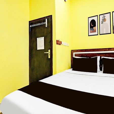 Hotel O Marquis Guest House Калькутта Экстерьер фото