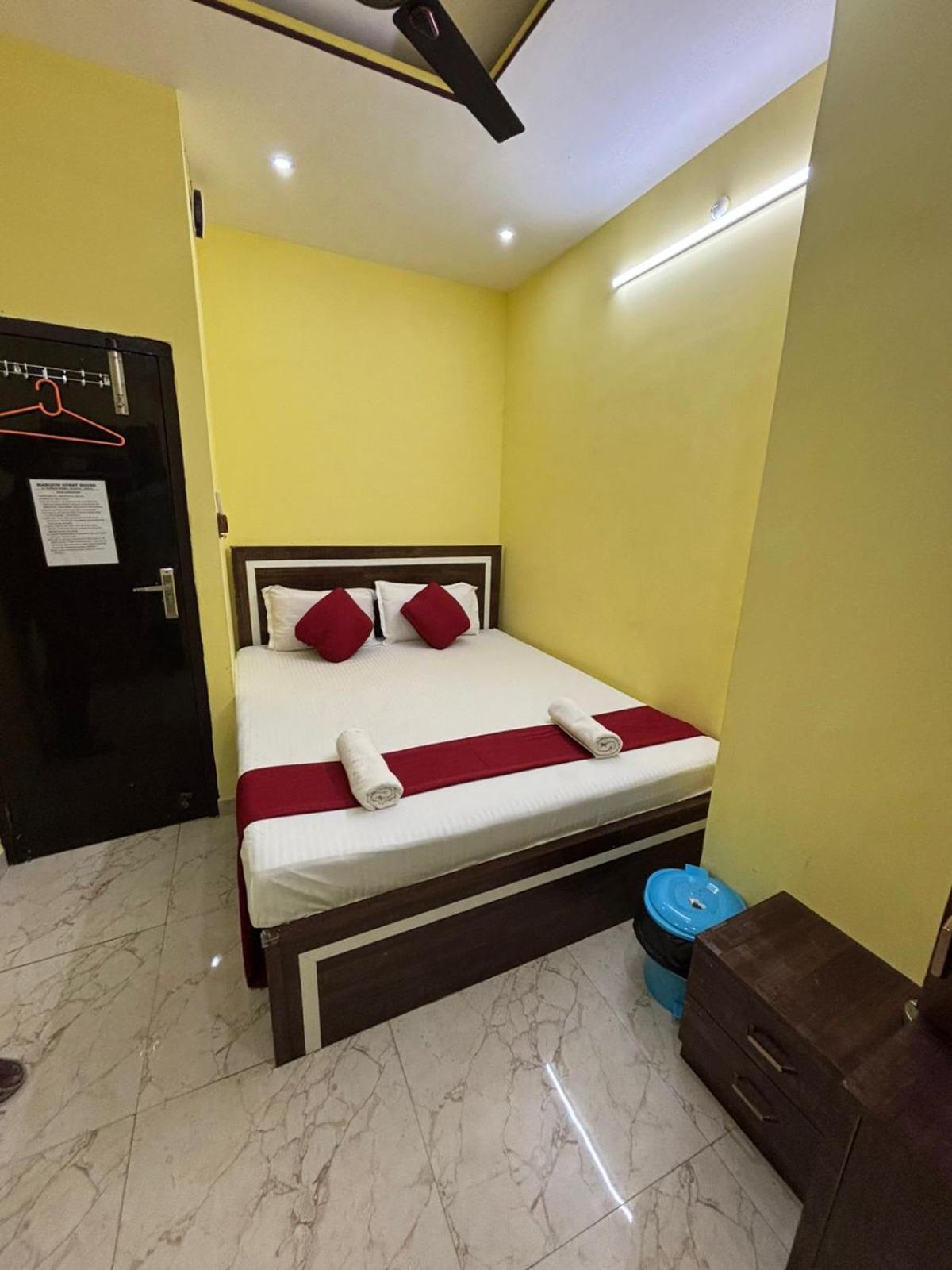 Hotel O Marquis Guest House Калькутта Экстерьер фото