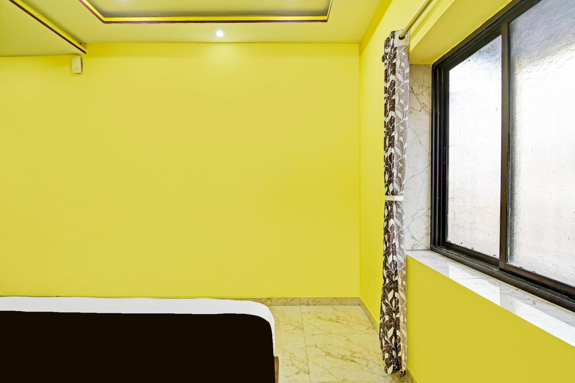 Hotel O Marquis Guest House Калькутта Экстерьер фото