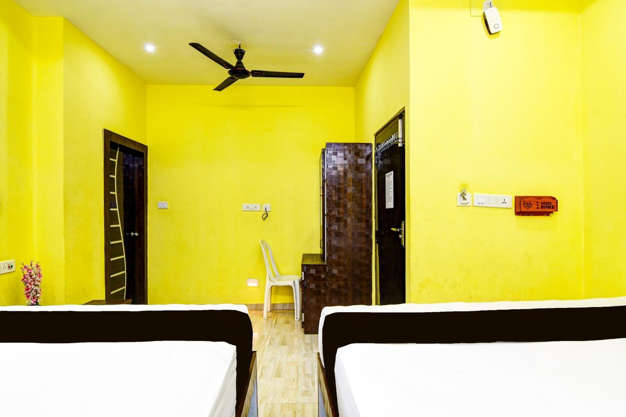 Hotel O Marquis Guest House Калькутта Экстерьер фото
