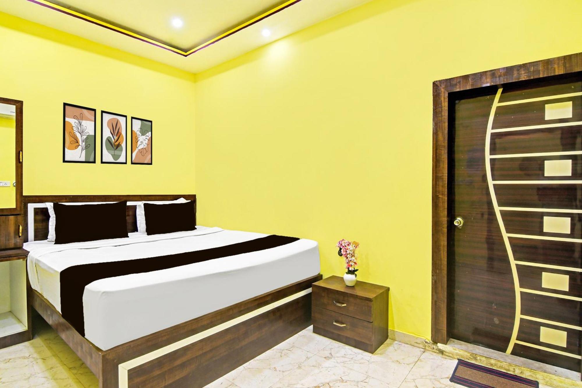 Hotel O Marquis Guest House Калькутта Экстерьер фото